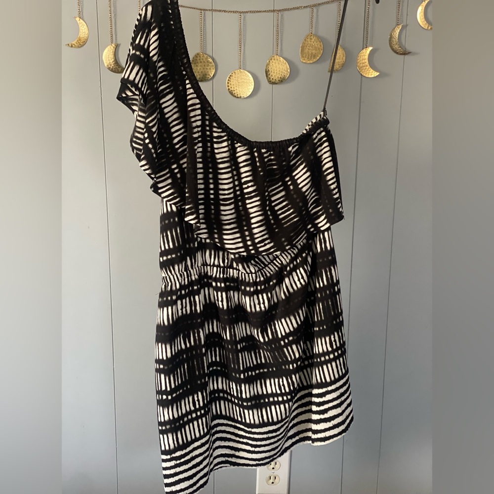 Express One Shoulder White and Black Dress